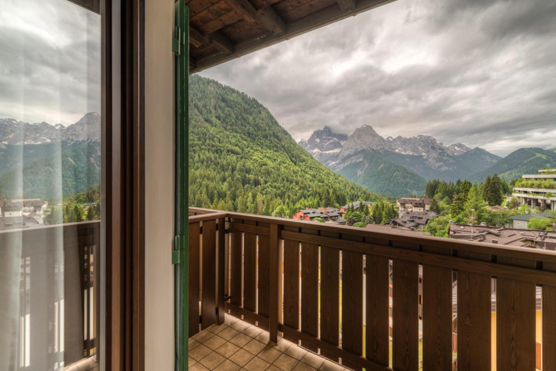 Hotel Betulla Madonna di Campiglio Exterior photo
